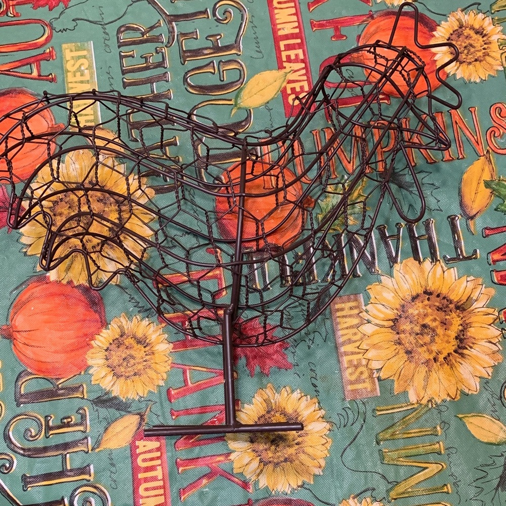 Rustic Brown Chicken Wire Rooster Sculpture - Picture 3 of 9